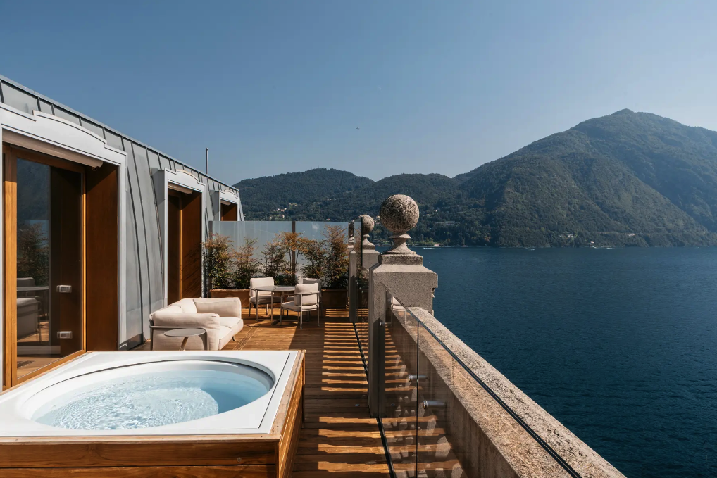 Honeymoon Suites with jacuzzi